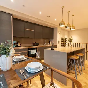 Entire 2 Bed - Free Parking - No. 15 - The Cosy Collection Ltd York